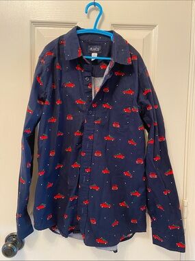 The Children's Place Navy Button-Up Shirt with Red Car Print